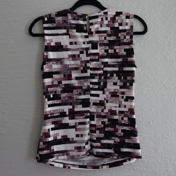 Geometrical Pattern Top by Calvin Klein - Size S - Picture 2 of 6